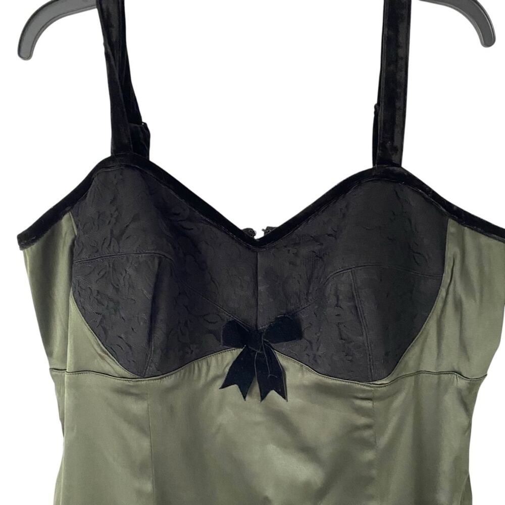 Deadly Dames NWTs Olive Green Black Lace Velvet Trim Wiggle Dress size 2X - Picture 3 of 9
